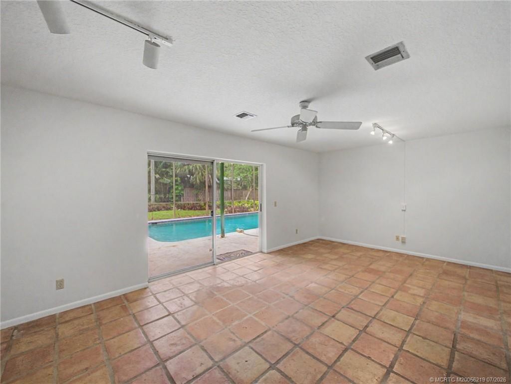 14 Emarita Way , Stuart, FL 34996 Photo