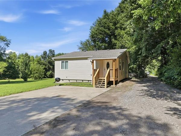 3002 N 121 Terrace, Kansas City, KS 66109