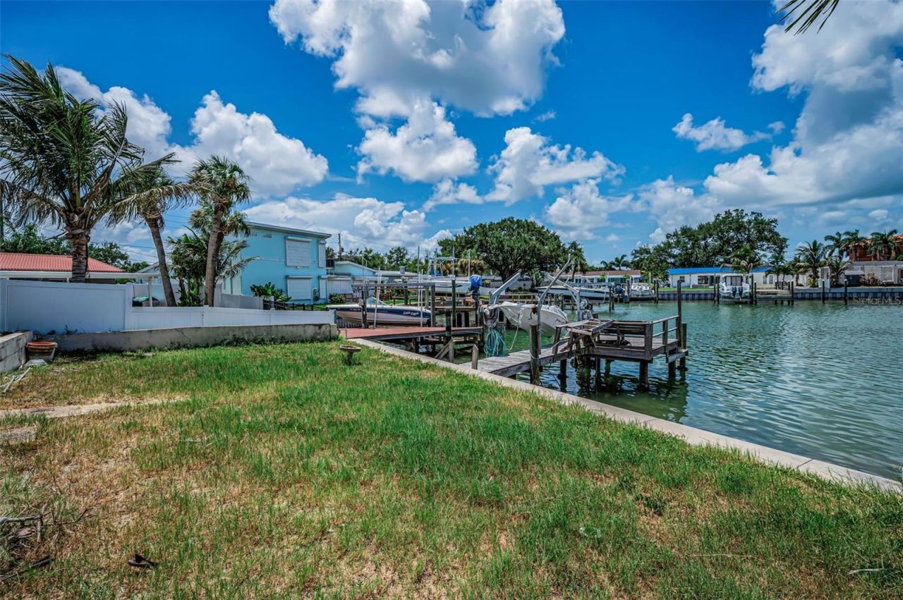 7908 2nd Avenue S, Saint Petersburg, FL 33707 Photo