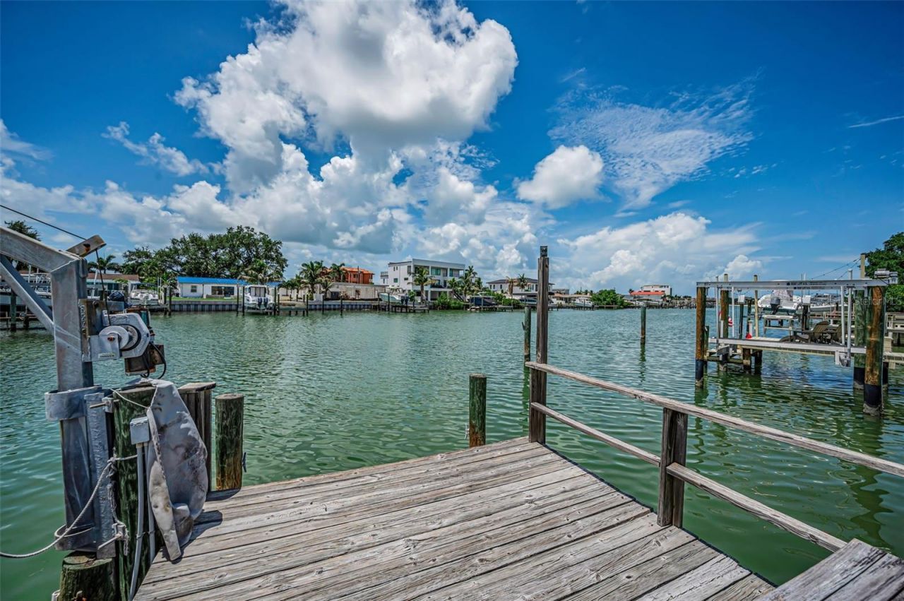 7908 2nd Avenue S, Saint Petersburg, FL 33707 Photo