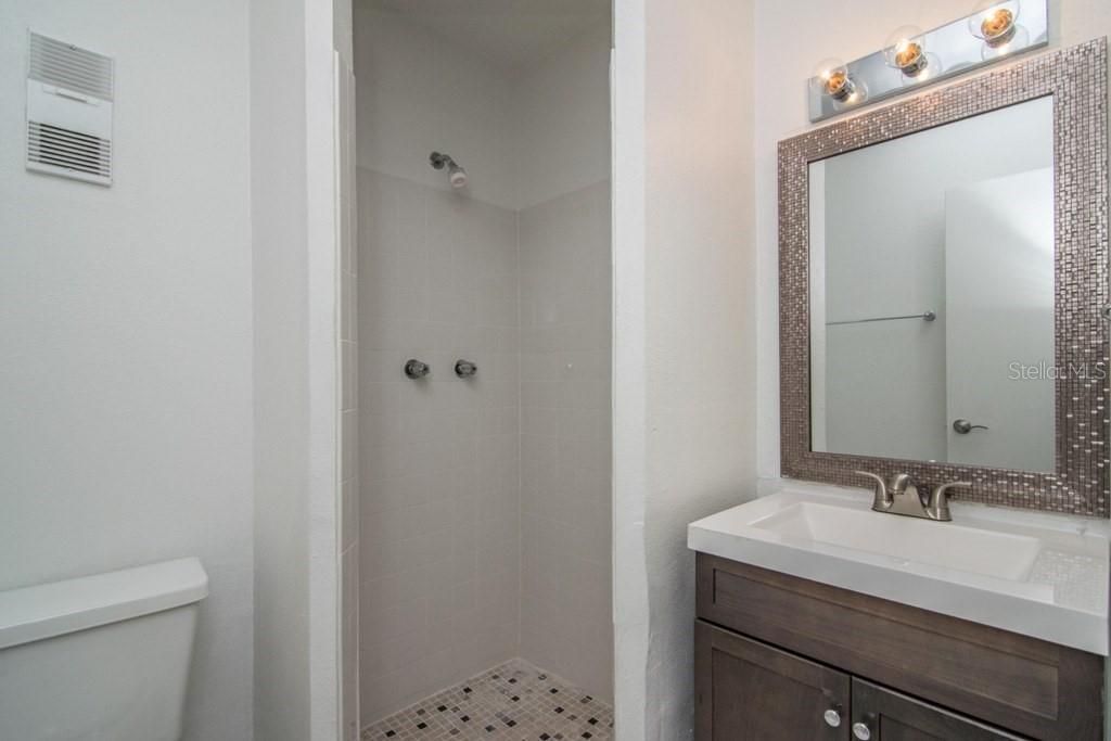 205 Pompano Drive Se, Unit D, Saint Petersburg, FL 33705 Photo
