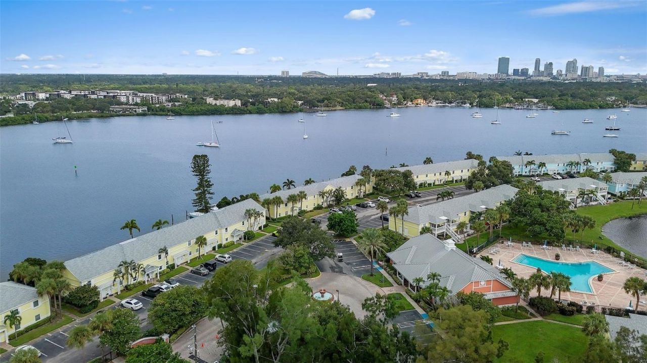 205 Pompano Drive Se, Unit D, Saint Petersburg, FL 33705 Photo