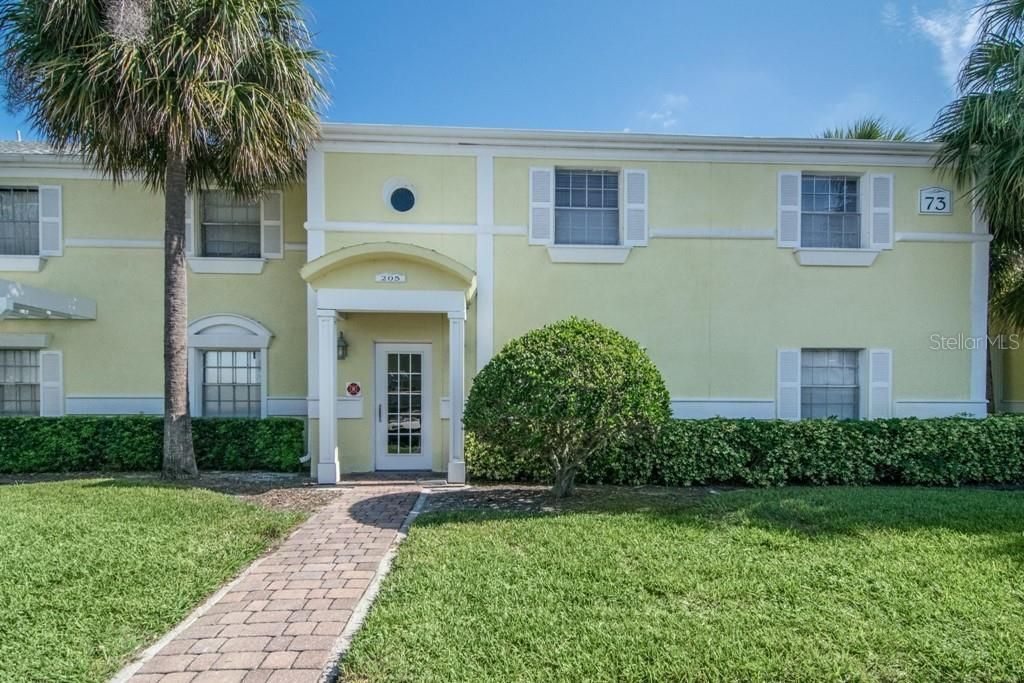 205 Pompano Drive Se, Unit D, Saint Petersburg, FL 33705 Photo