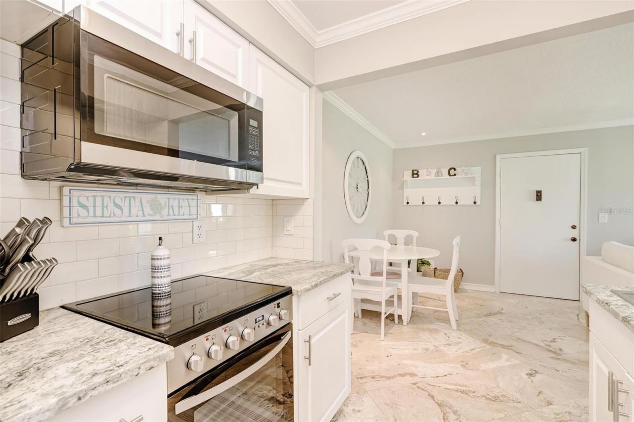 5683 Midnight Pass Road, Unit 105, Sarasota, FL 34242 Photo
