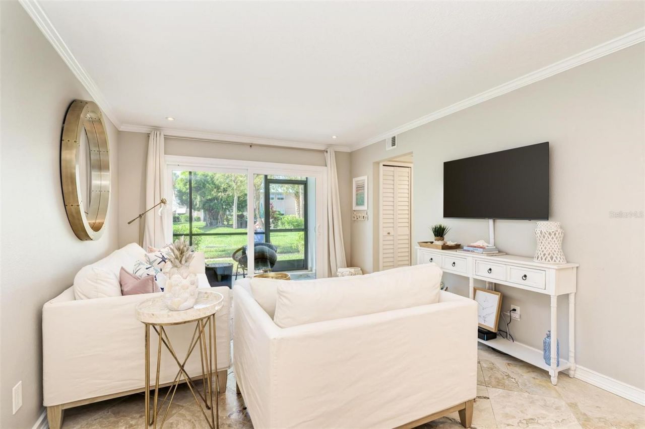 5683 Midnight Pass Road, Unit 105, Sarasota, FL 34242 Photo
