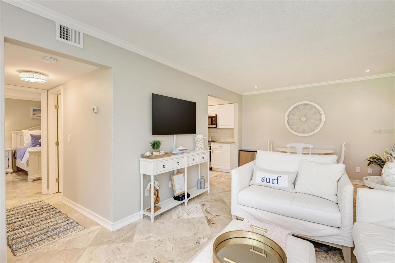 5683 Midnight Pass Road, Unit 105, Sarasota, FL 34242 Photo
