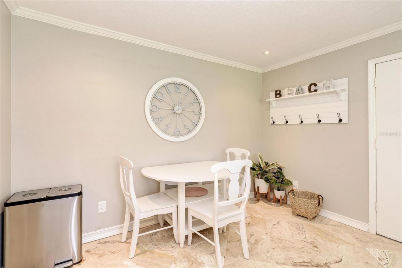 5683 Midnight Pass Road, Unit 105, Sarasota, FL 34242 Photo