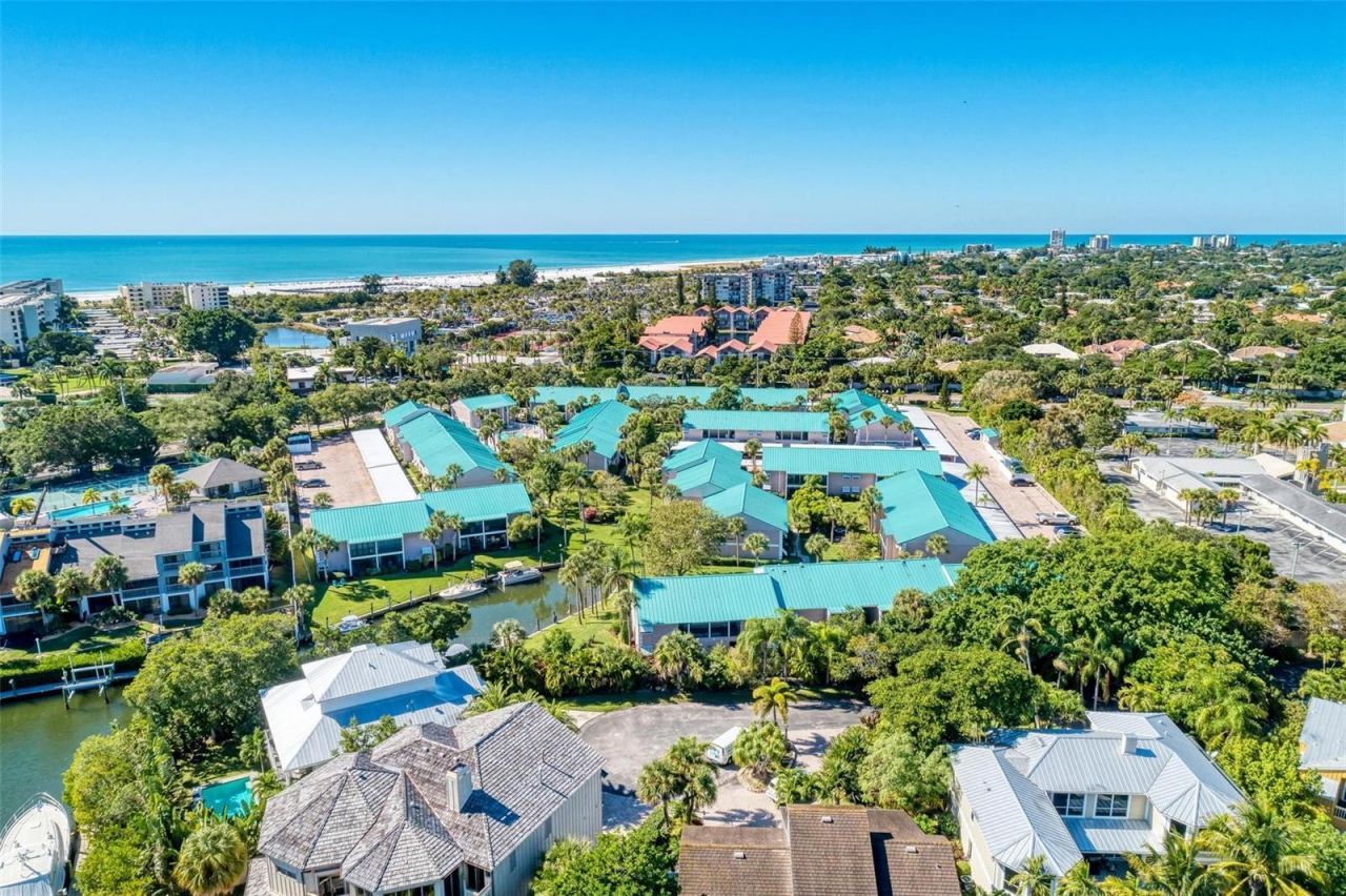 5683 Midnight Pass Road, Unit 105, Sarasota, FL 34242 Photo