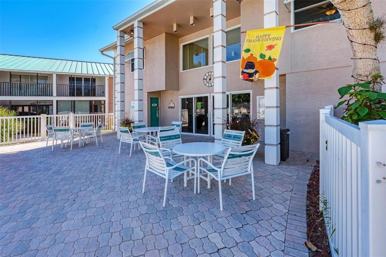 5683 Midnight Pass Road, Unit 105, Sarasota, FL 34242 Photo