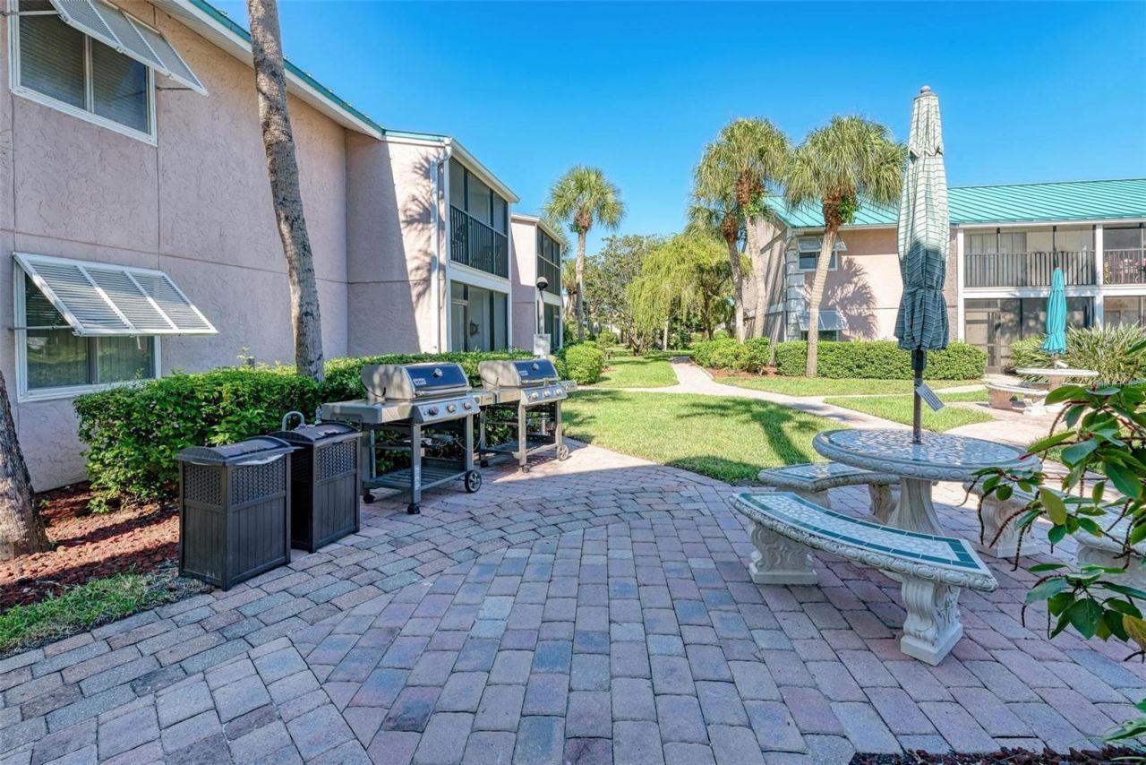 5683 Midnight Pass Road, Unit 105, Sarasota, FL 34242 Photo