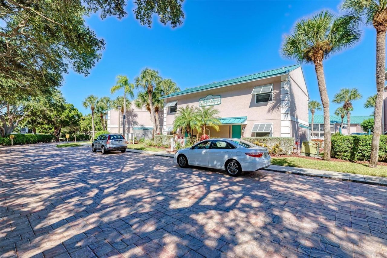 5683 Midnight Pass Road, Unit 105, Sarasota, FL 34242 Photo