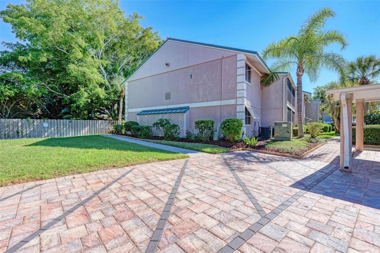 5683 Midnight Pass Road, Unit 105, Sarasota, FL 34242 Photo