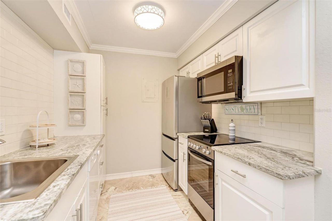 5683 Midnight Pass Road, Unit 105, Sarasota, FL 34242 Photo