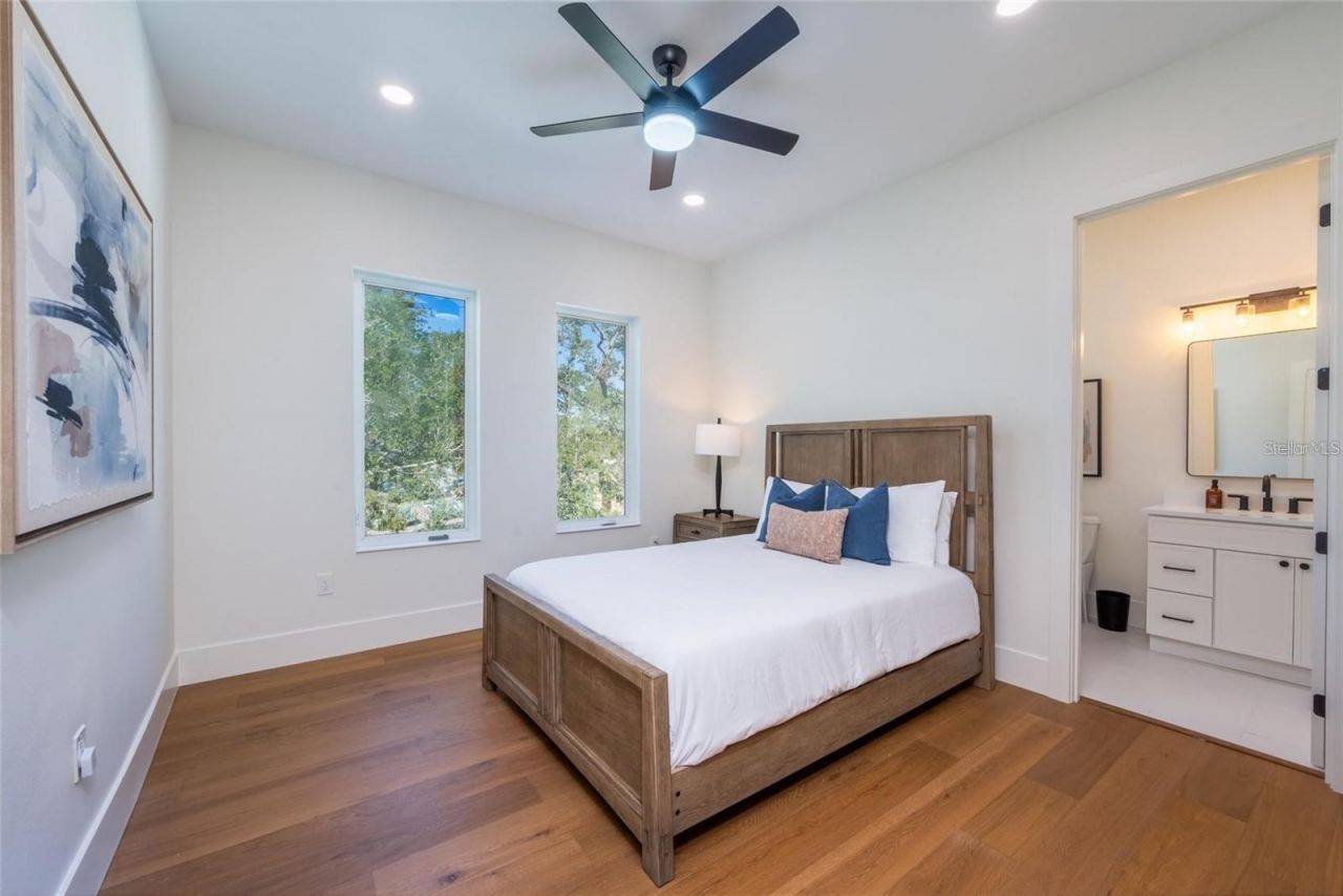2420 Floyd Street, Sarasota, FL 34239 Photo