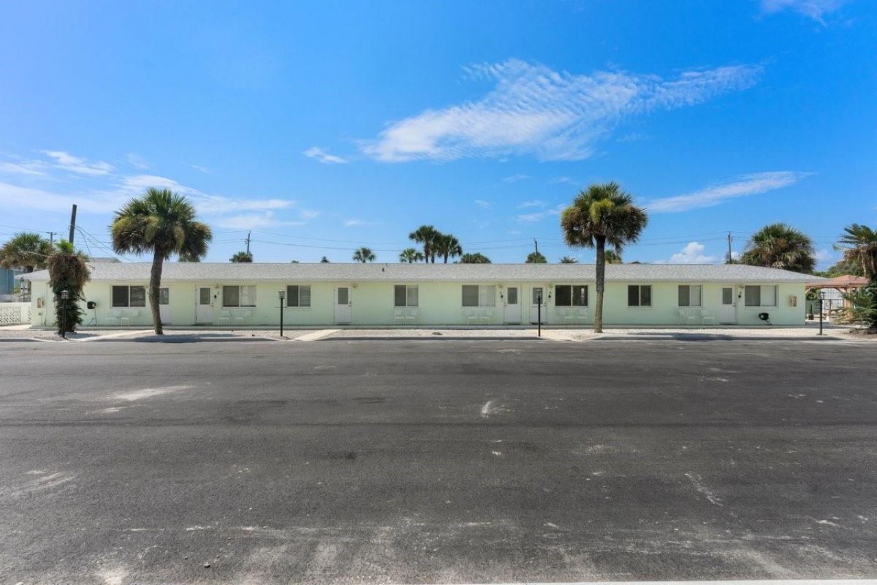 1708 S Atlantic Avenue, New Smyrna Beach, FL 32169 Photo