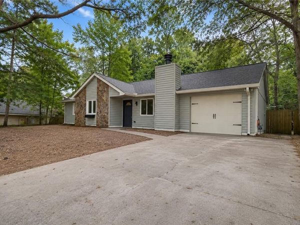 1252 Sherwood Drive , Norcross, GA 30093