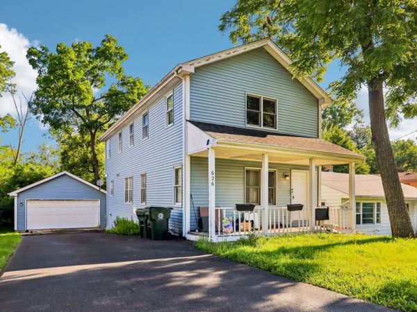 626 Pleasure Drive , Mundelein, IL 60060