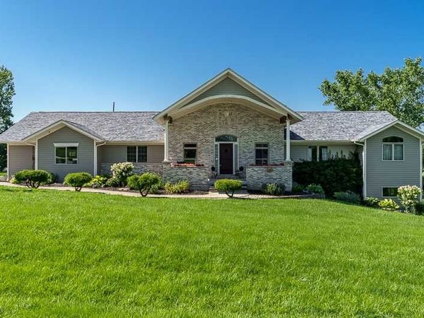 7887 CANTERBURY RIDGE , South Beloit, IL 61080