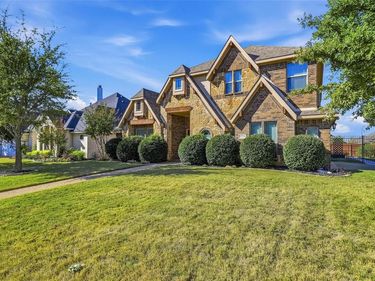 5224 Smokey Ridge Drive, Fort Worth, TX 76123