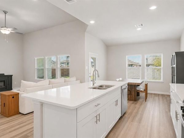 3514 Jb Thomas Drive, Farmersville, TX 75442
