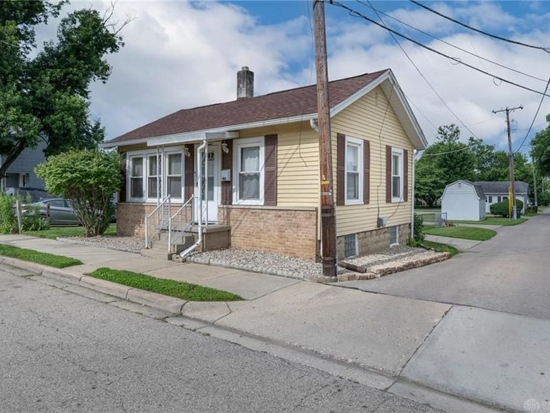 17 N 11th Street, Miamisburg, OH 45342 Photo 2