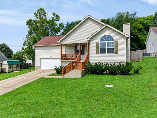 2862 Spring Meade Blvd , Columbia, TN 38401