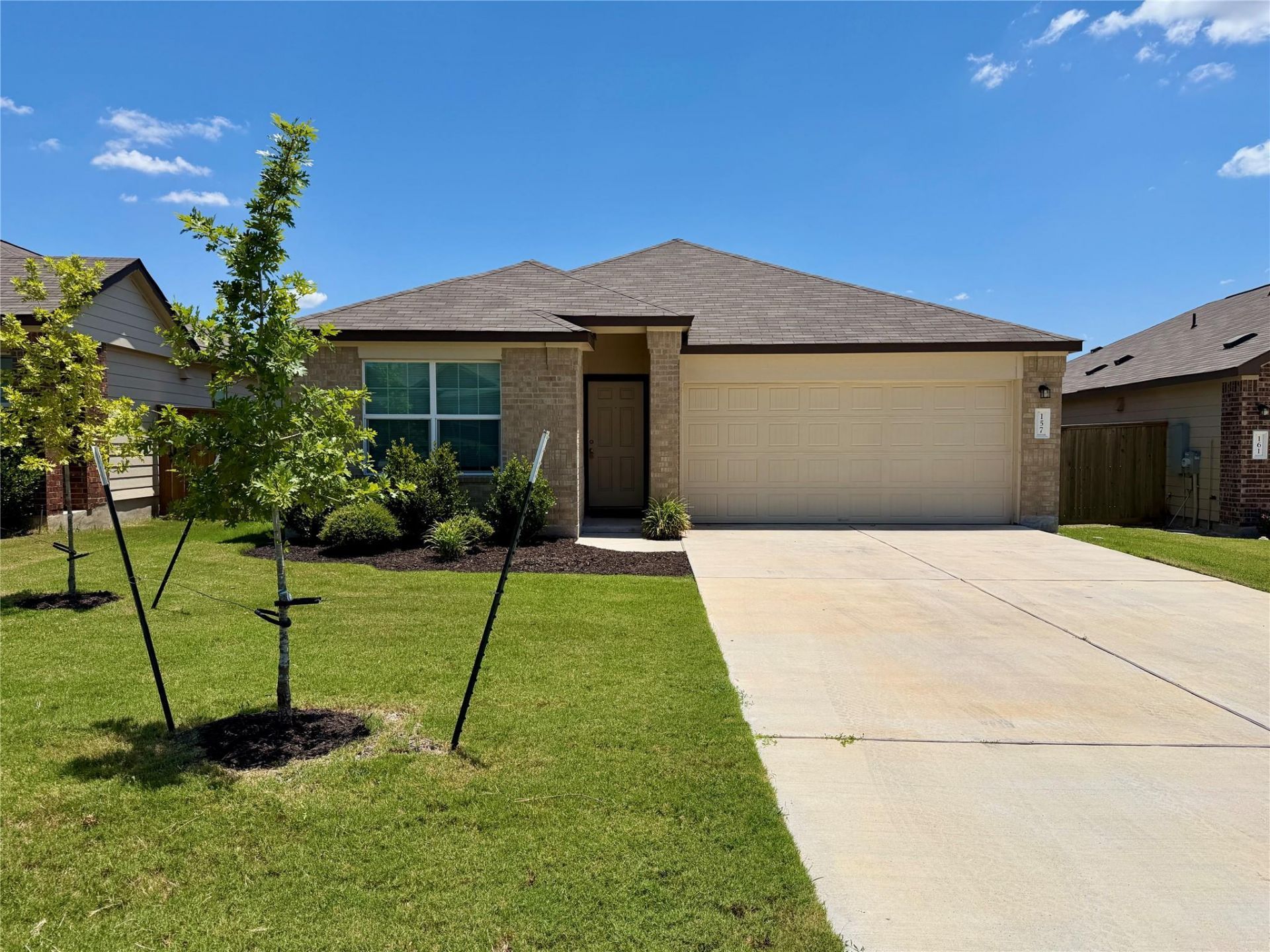157 Perfect World Loop, Jarrell, TX 76537 Main Photo