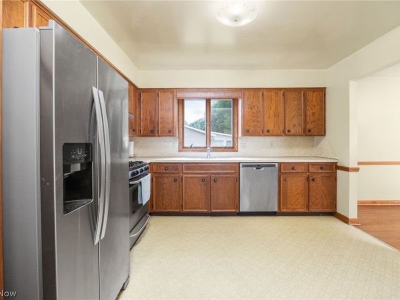 364 Garner Drive, Mogadore, OH 44260 Photo 13
