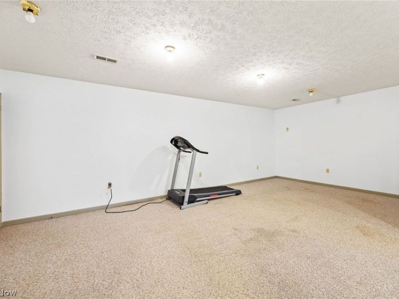 364 Garner Drive, Mogadore, OH 44260 Photo 22