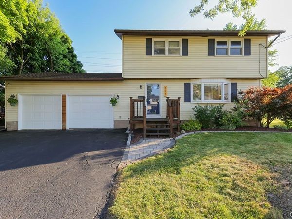 111 Longdon Lane , Syracuse, NY 13212