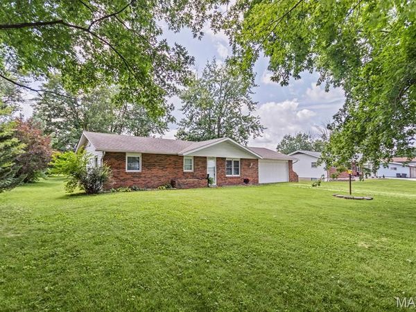 24379 Us Highway 67, Jerseyville, IL 62052