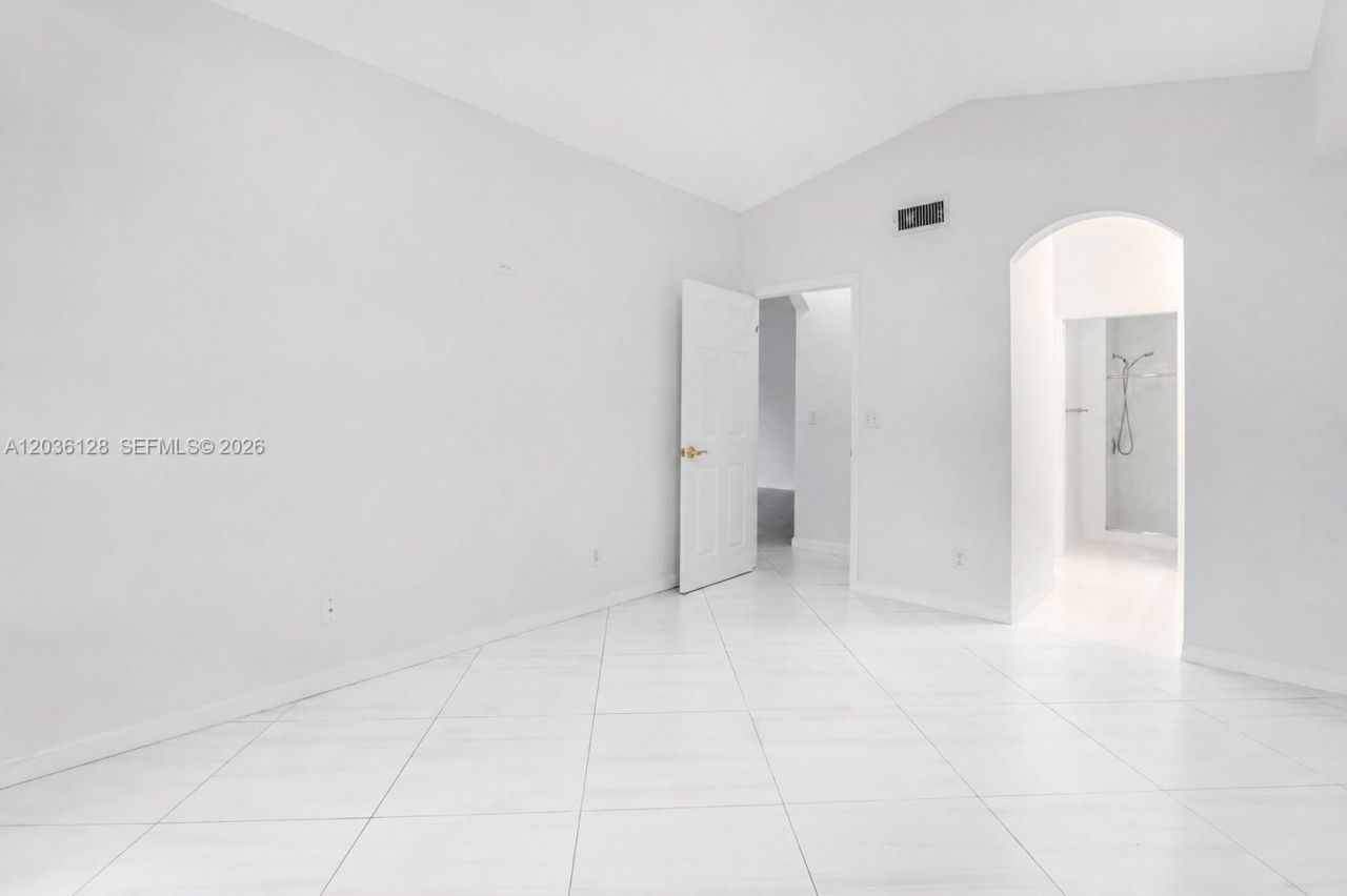 13092 NW 8th St, Pembroke Pines, FL 33028 Photo