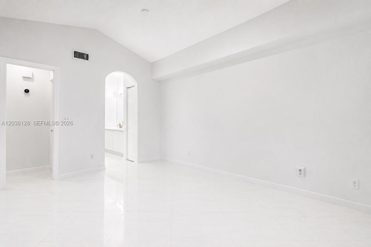 13092 NW 8th St, Pembroke Pines, FL 33028 Photo