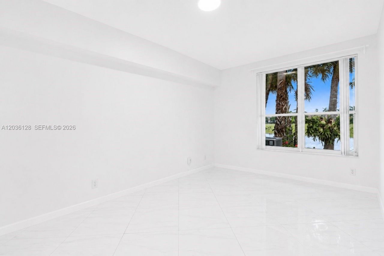 13092 NW 8th St, Pembroke Pines, FL 33028 Photo