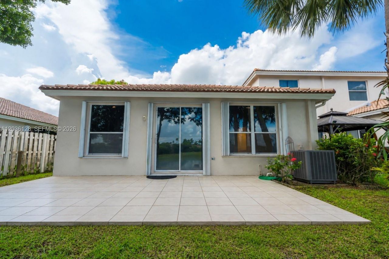 13092 NW 8th St, Pembroke Pines, FL 33028 Photo