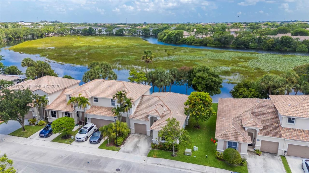 13092 NW 8th St, Pembroke Pines, FL 33028 Photo