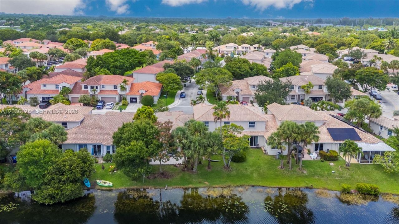 13092 NW 8th St, Pembroke Pines, FL 33028 Photo