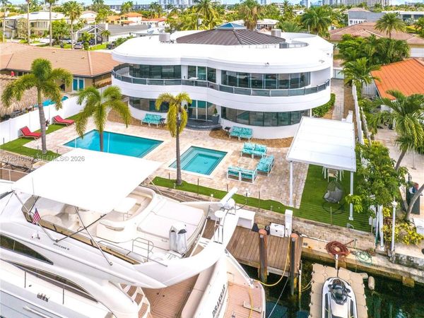 3344 NE 167th St, North Miami Beach, FL 33160