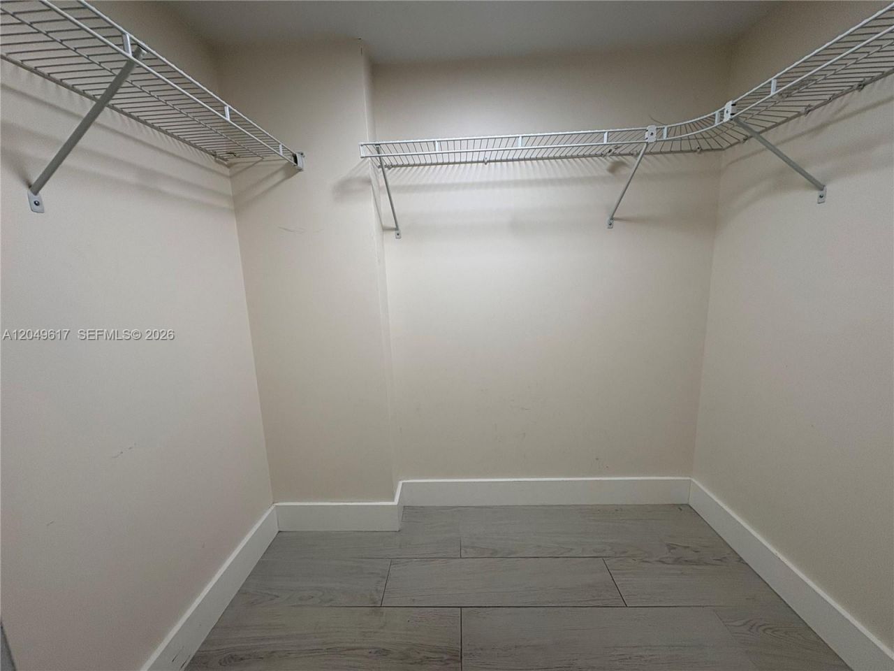 900 NE 12th Ave, Unit 703, Hallandale Beach, FL 33009 Photo