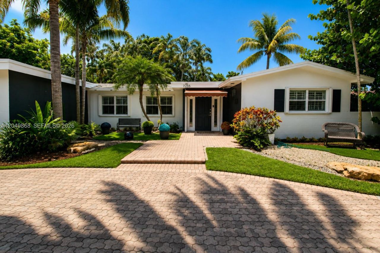 7255 SW 126th St, Pinecrest, FL 33156 Photo