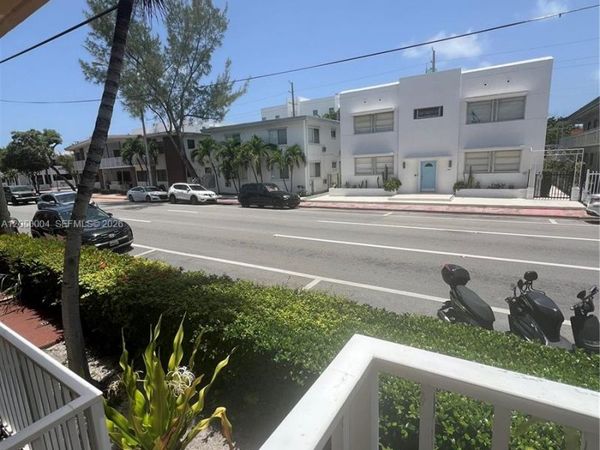 7720 Harding Ave, Unit 9, Miami Beach, FL 33141