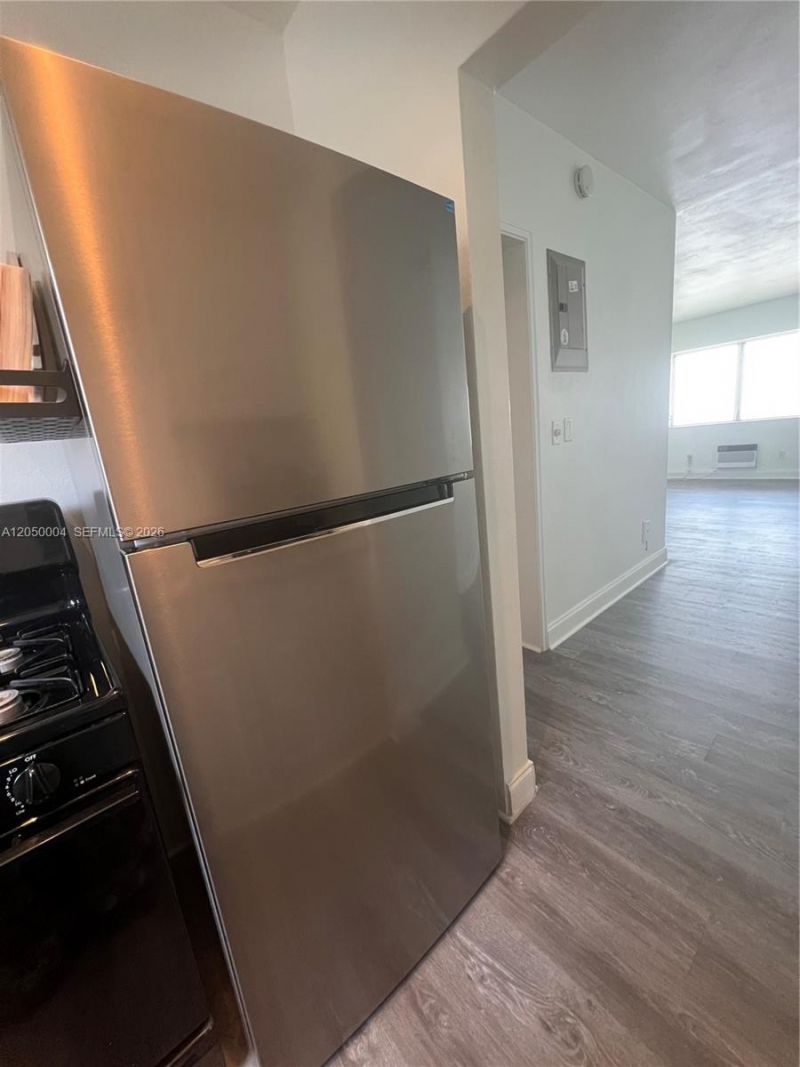 7720 Harding Ave , Unit 9, Miami Beach, FL 33141 Photo