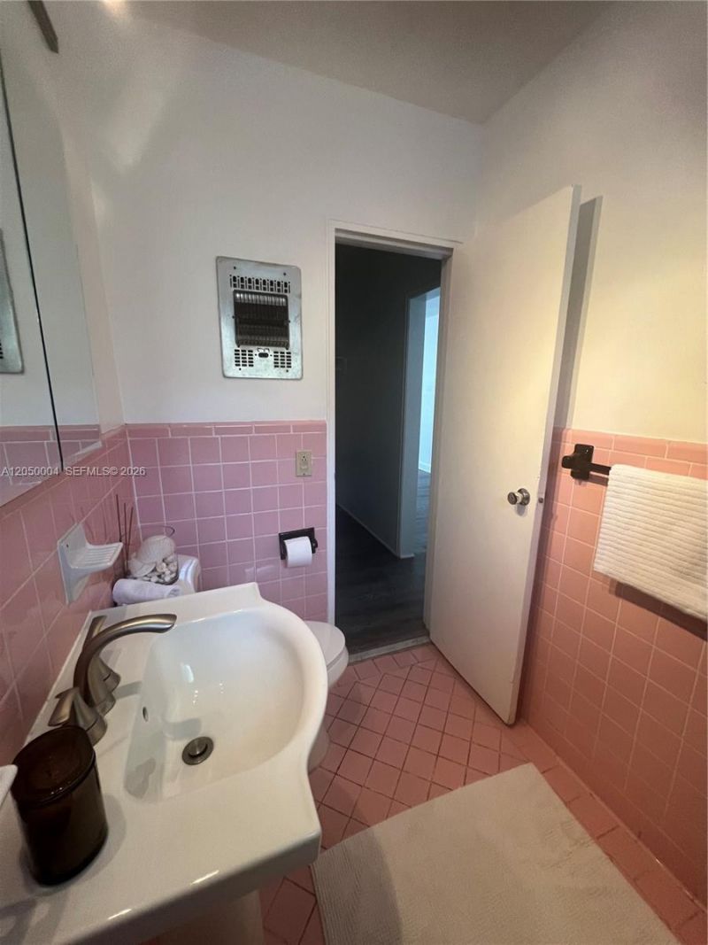 7720 Harding Ave , Unit 9, Miami Beach, FL 33141 Photo