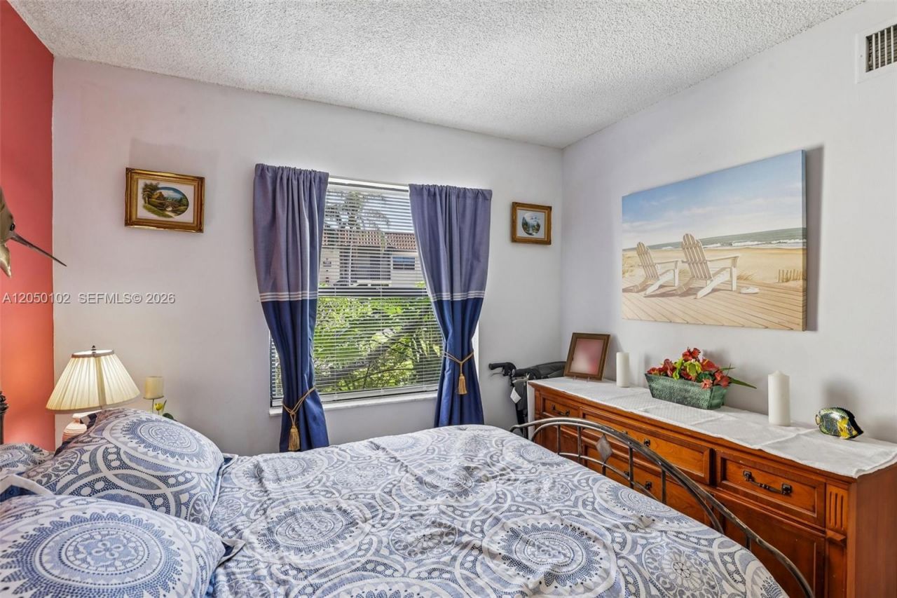 7094 Golf Colony Ct, Unit 104, Lake Worth, FL 33467 Photo
