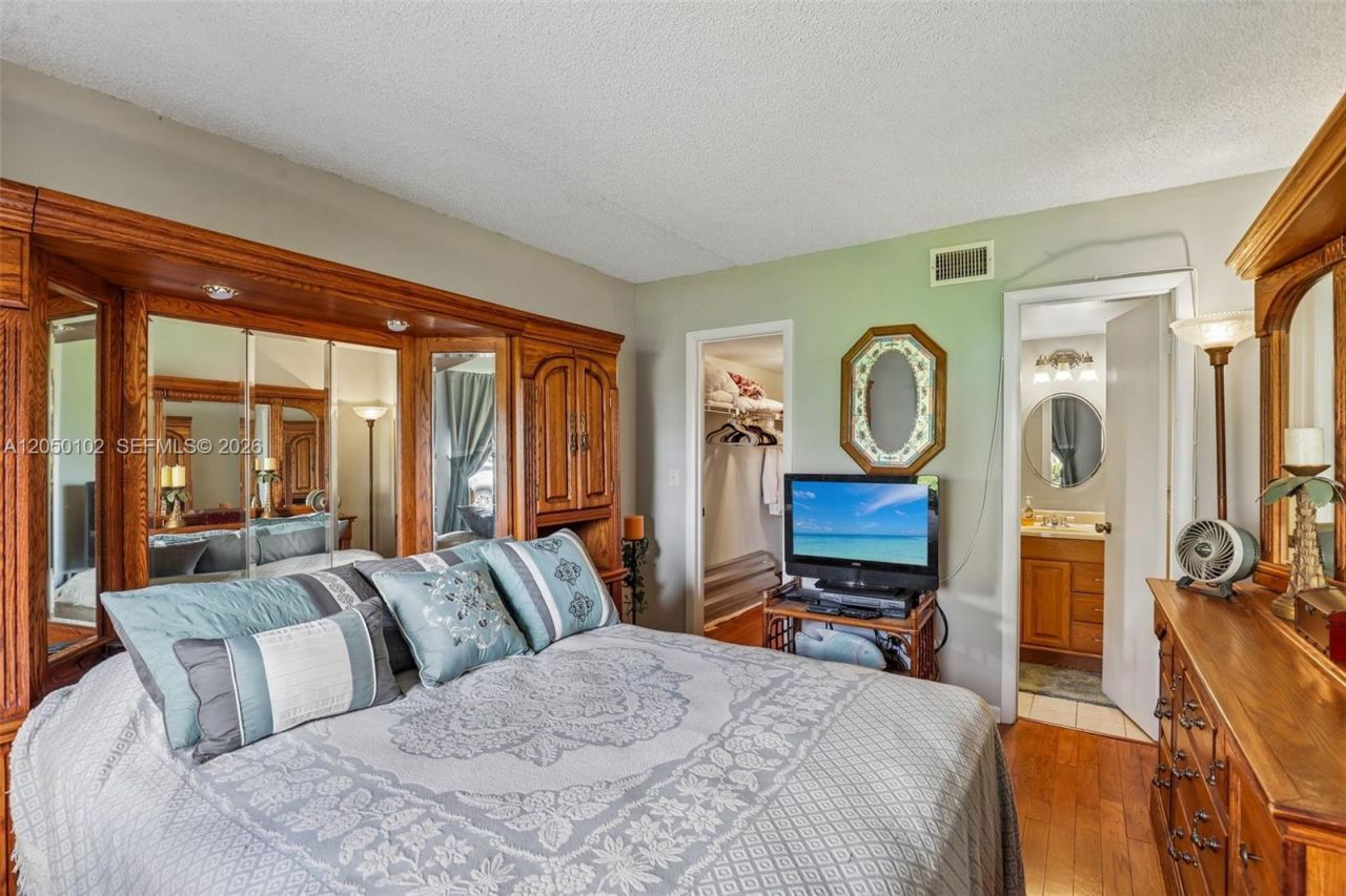 7094 Golf Colony Ct, Unit 104, Lake Worth, FL 33467 Photo