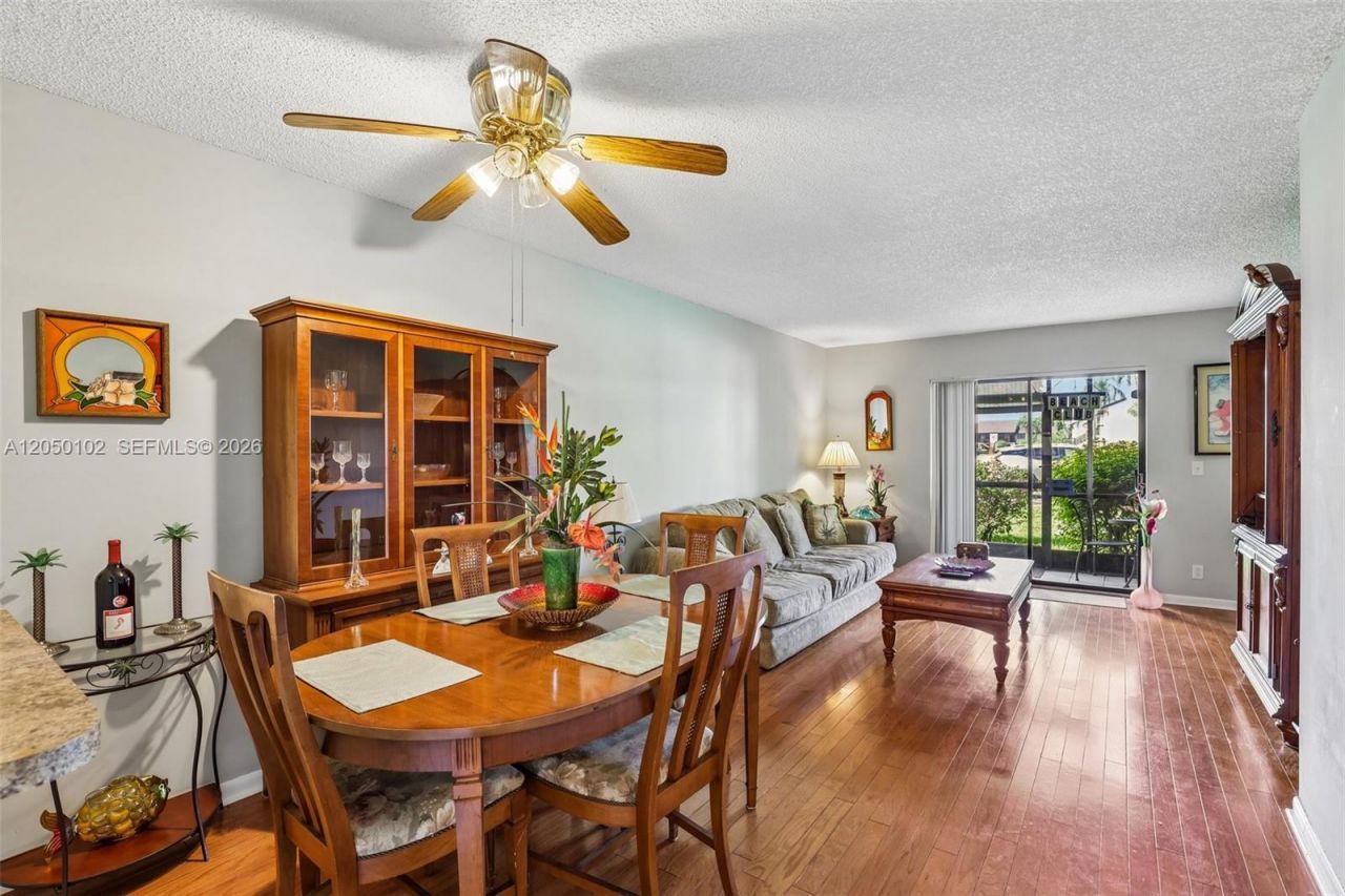 7094 Golf Colony Ct, Unit 104, Lake Worth, FL 33467 Photo