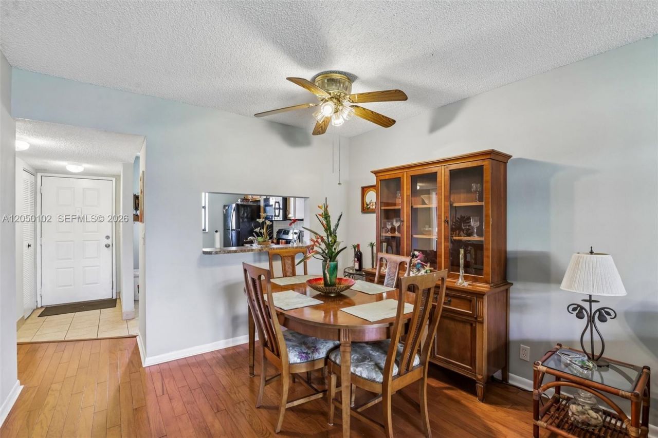 7094 Golf Colony Ct, Unit 104, Lake Worth, FL 33467 Photo
