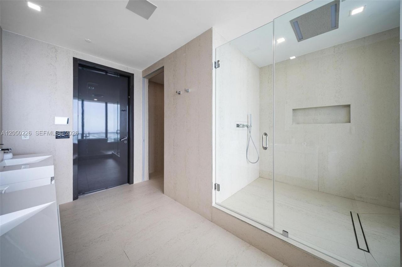 3131 NE 7th Ave , Unit PH5001, Miami, FL 33137 Photo