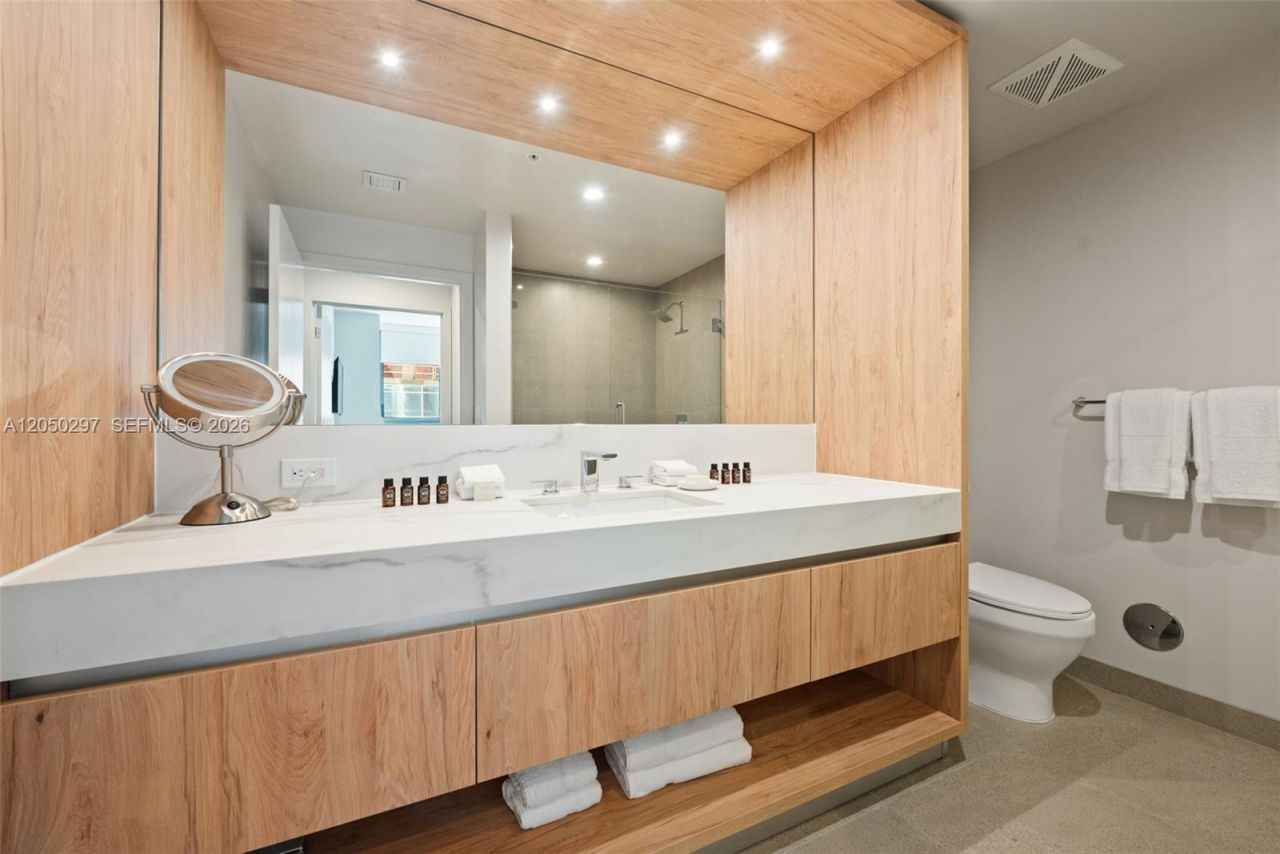 11 NE 6th St , Unit 2605, Miami, FL 33132 Photo