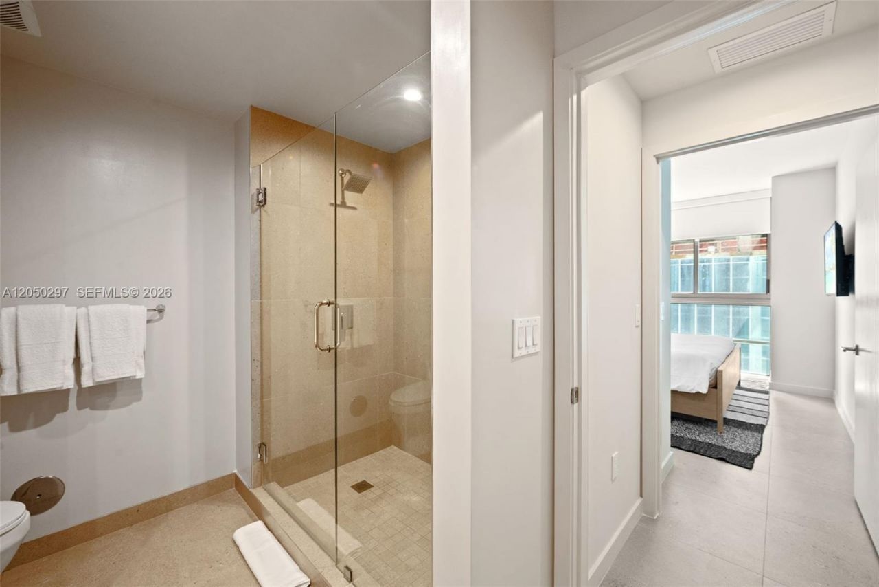 11 NE 6th St , Unit 2605, Miami, FL 33132 Photo
